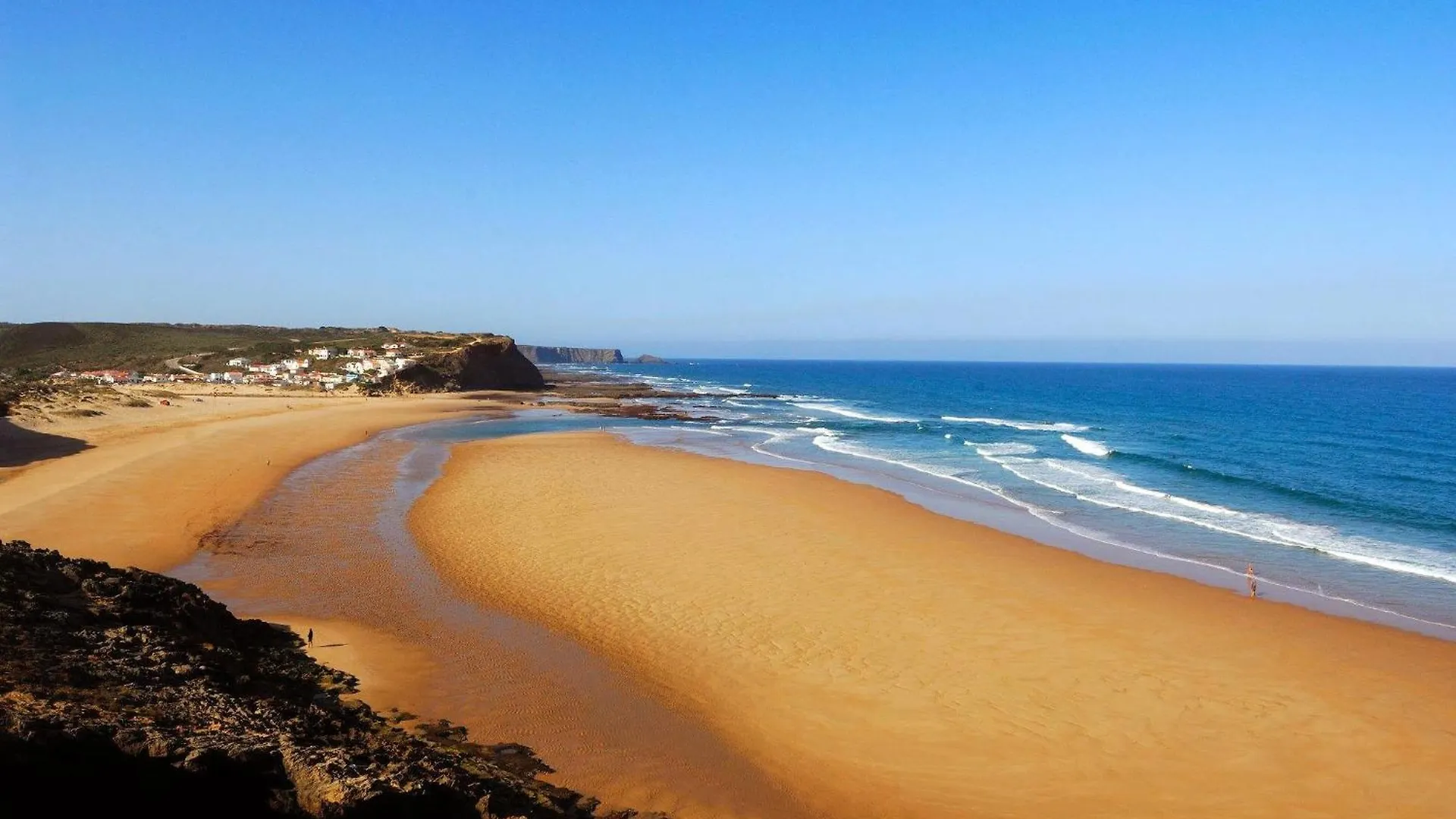 Bela Vista_ Cozy Apartment With Sea View Aljezur